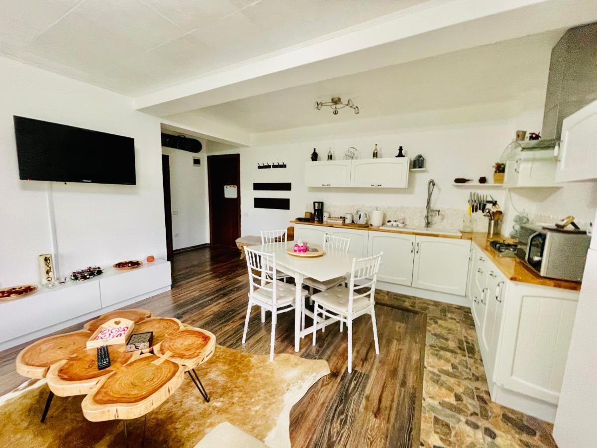 Delux Apartment Предял Экстерьер фото
